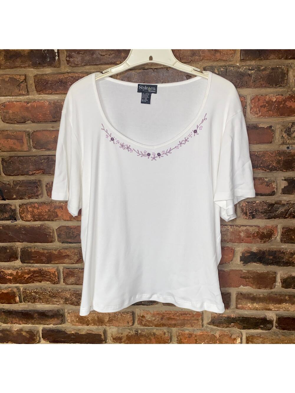 Style & Co White Floral Embroidered Neckline Short Sleeve Top Women's Size 2X